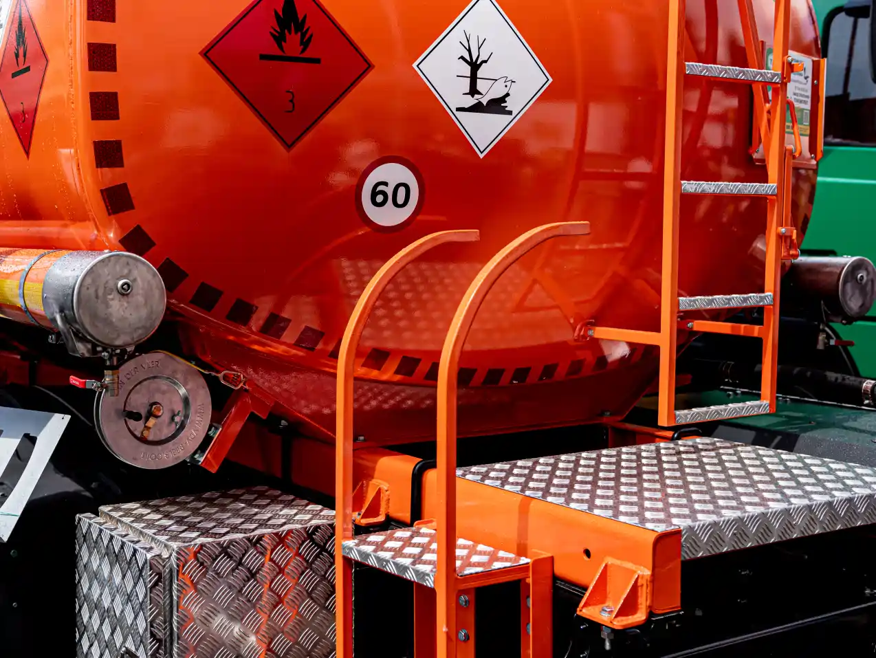 Transportes de mercancias peligrosas-1 Transportes de mercancias peligrosas-1