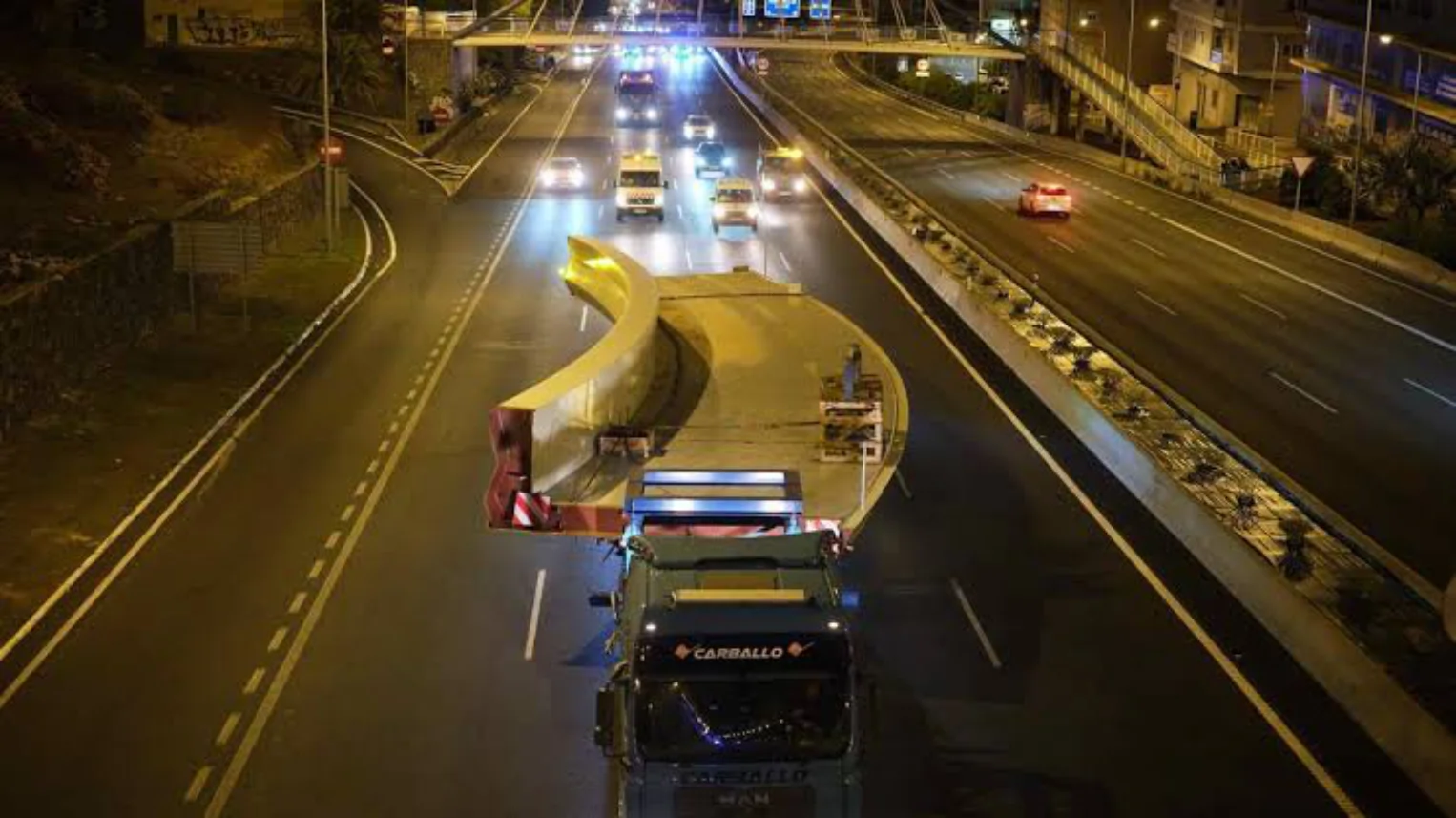 Transporte y posicionamiento estructural del anillo Padre Anchieta